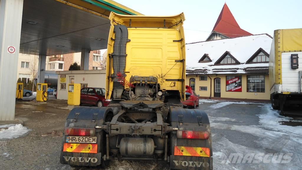 VOLVO 420 FH 12 ADR X 5 BUCATAI FH 12  - Photo 6